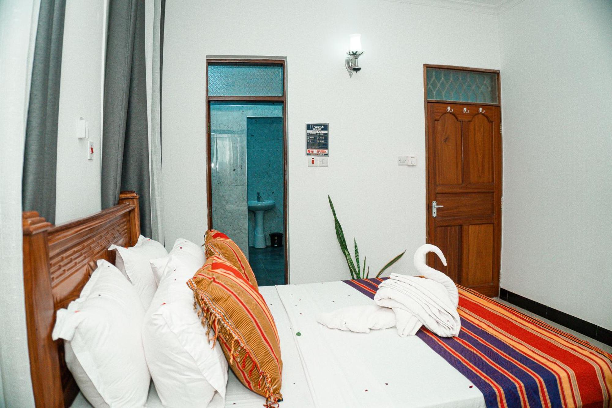 64 Zenj House Luxury Airport B&B Mbweni Exterior foto